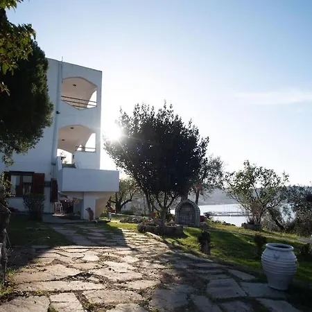 度假居 Sea Breeze Paradise 帕利乌里翁