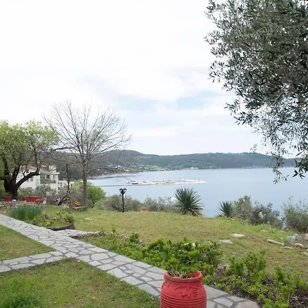 Holiday home Sea Breeze Paradise