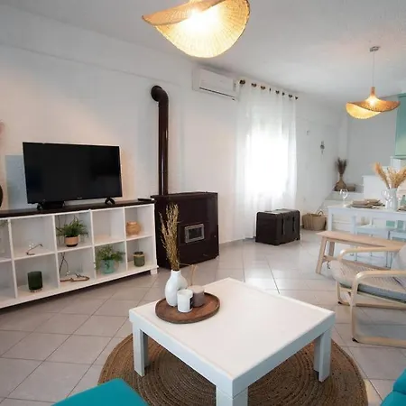 Sea Breeze Paradise Case de vacanță