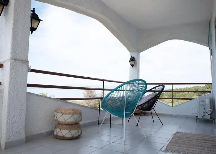 度假居 Sea Breeze Paradise 帕利乌里翁