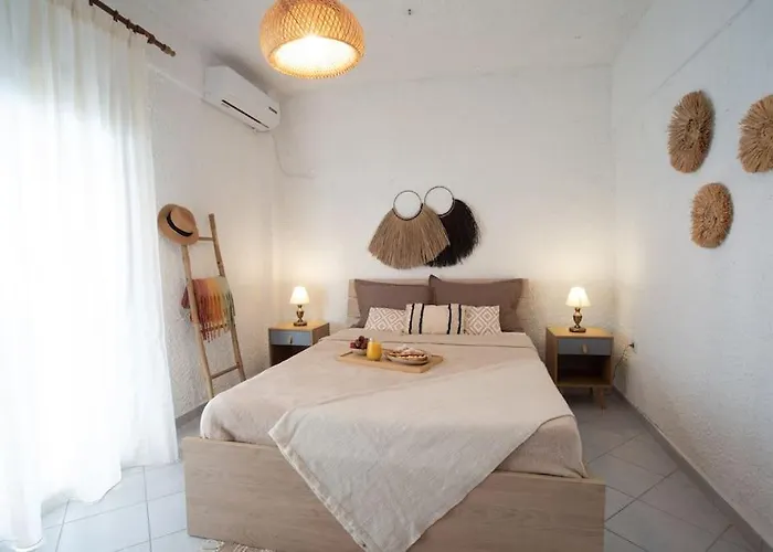 Sea Breeze Paradise 帕利乌里翁