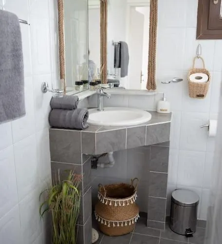 Sea Breeze Paradise 帕利乌里翁