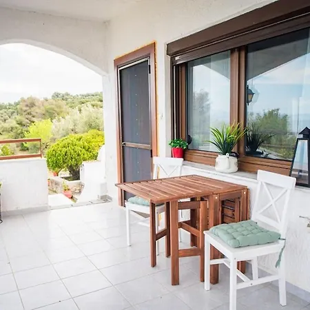 Sea Breeze Paradise Holiday home *